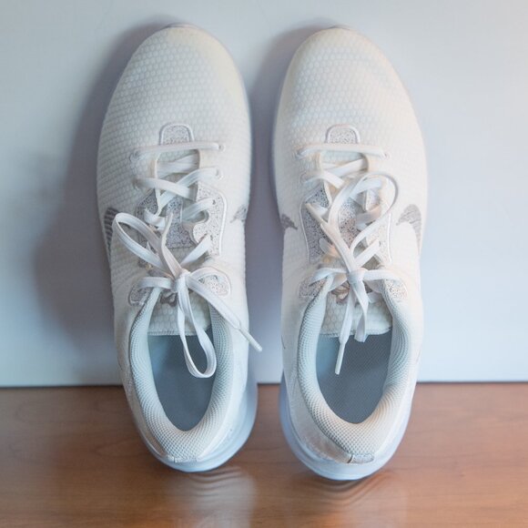 Nike Flex Experience Run 11 - Womens size 10.5 wide - Picture 3 of 8